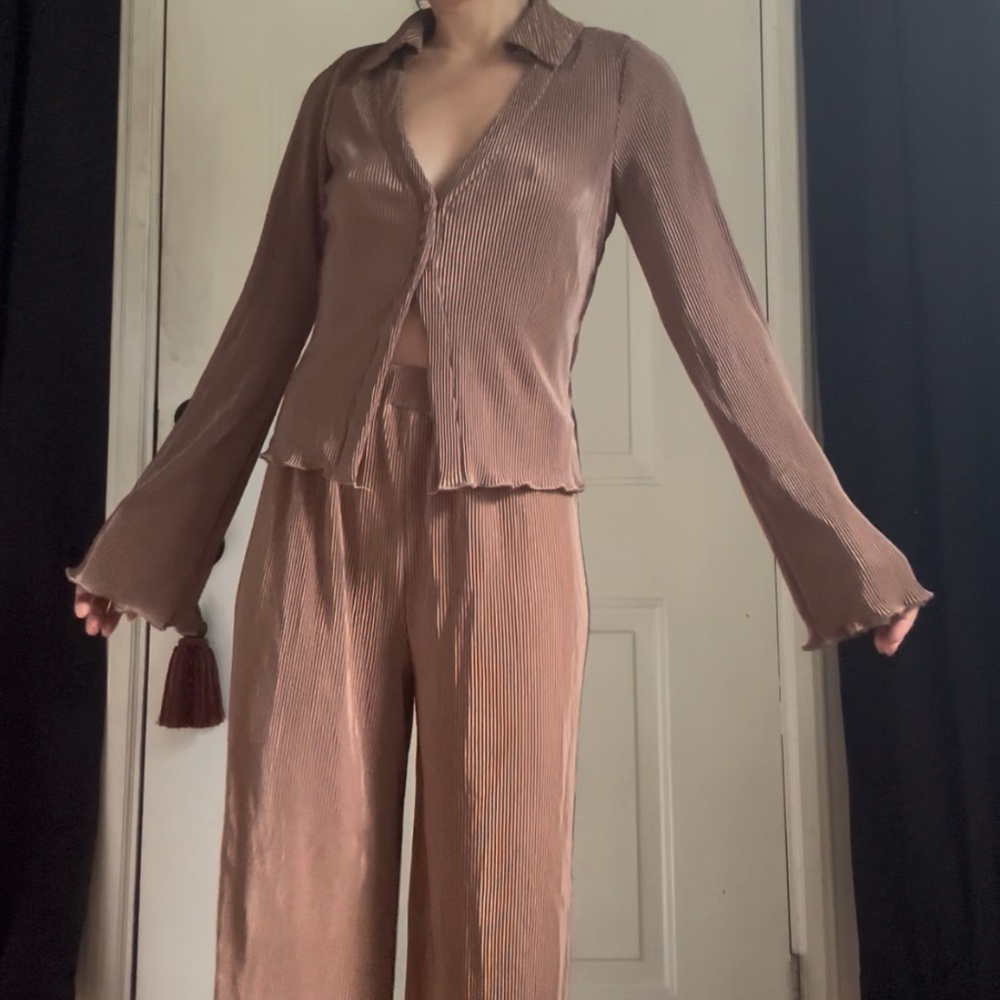 Brown Pleated Lounge Set